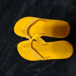 Coach flip flops
